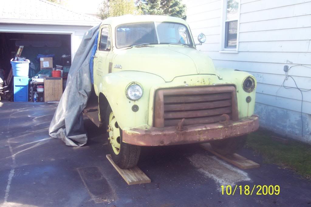 http://i803.photobucket.com/albums/yy311/Draftinwitjr3815/1952%20GMC%20Fire%20Truck/101_3488.jpg