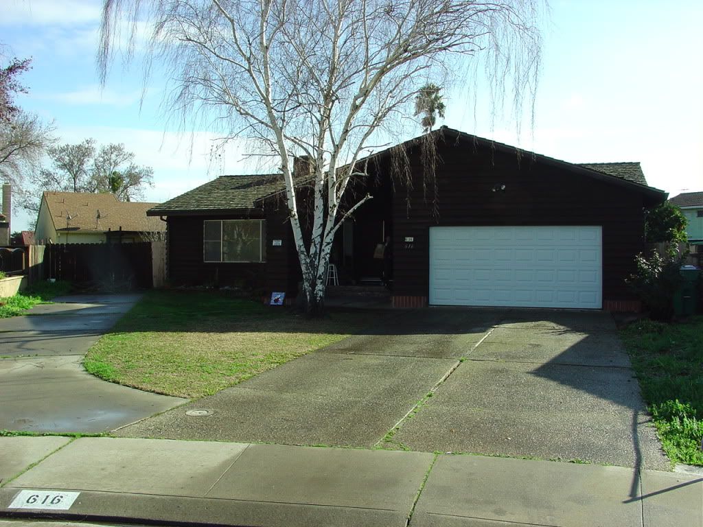 Stockton CA Home With Pool