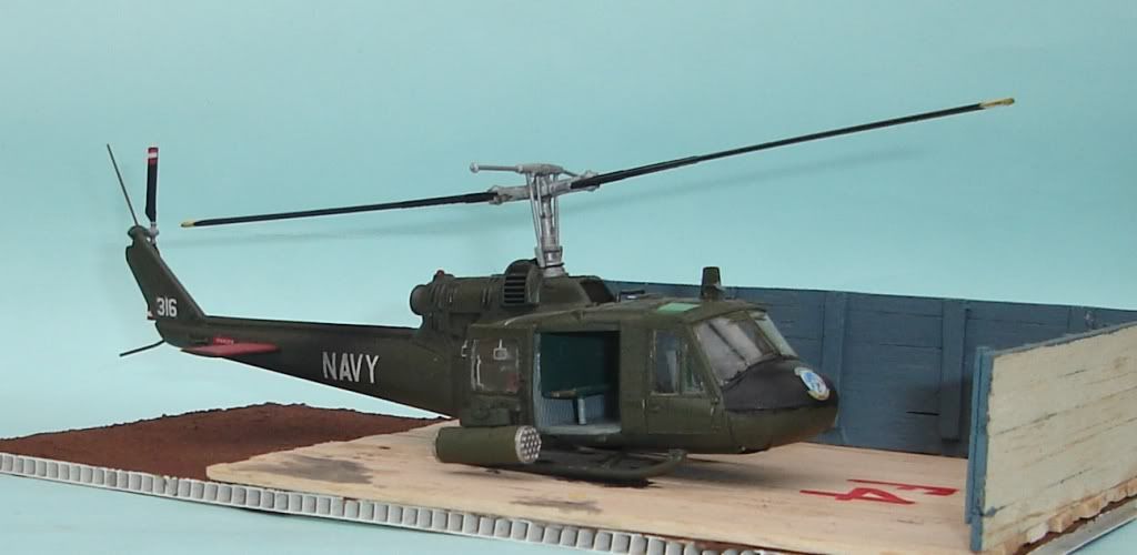 Italeri 1/72 UH1c