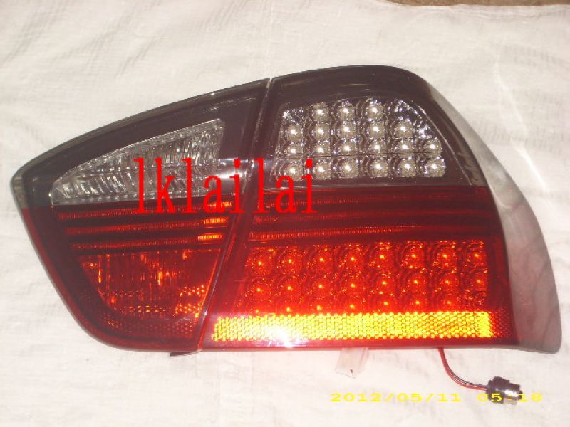 DEPOBMWE9005TailLampCrystalLEDSmokeRed-2.jpg DEPO BMW E90 `05 Tail Lamp Crystal LED Smoke Red-3
