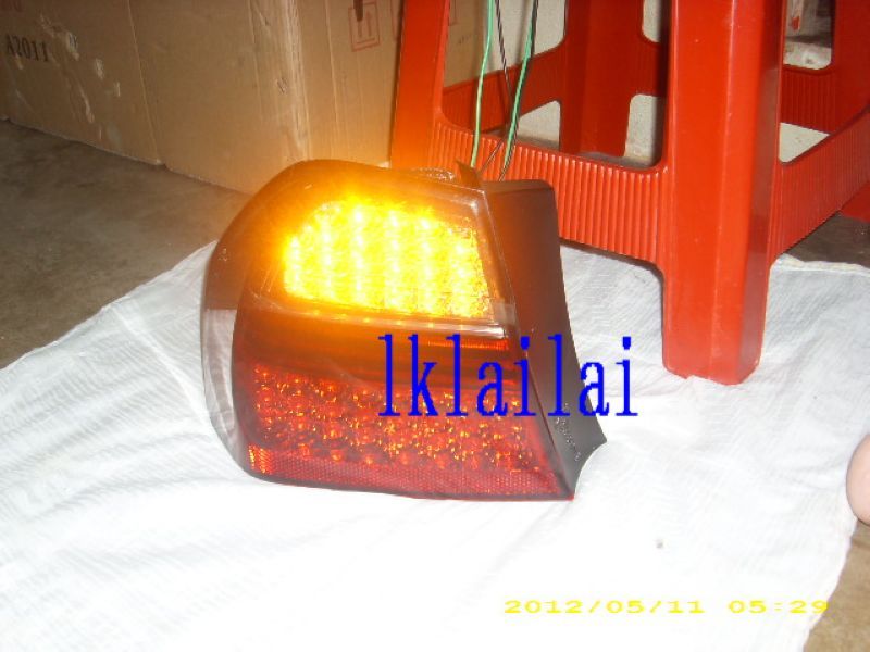 DEPOBMWE9005TailLampCrystalLEDSmokeRed-2.jpg DEPO BMW E90 `05 Tail Lamp Crystal LED Smoke Red-3