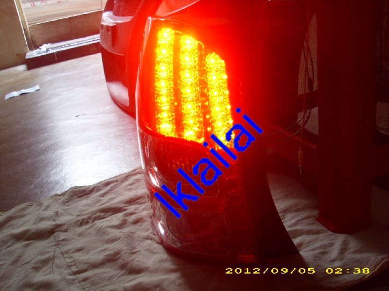 TOYOTAWISH07RedClearCrystalLEDTailLamp-5.jpg TOYOTA WISH '07 Red Clear Crystal LED Tail Lamp-5